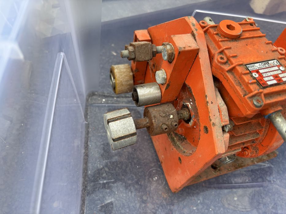 Motor electric Siemens + reductor 0.18 kW / 230-400V / 1350 rpm