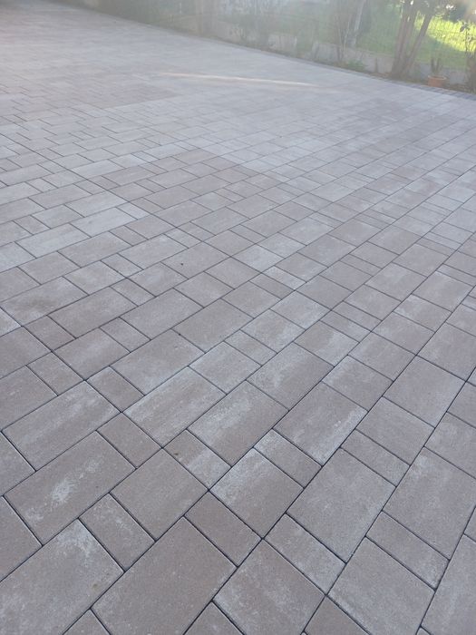 Vând PAVAJ Taverna & Caramel