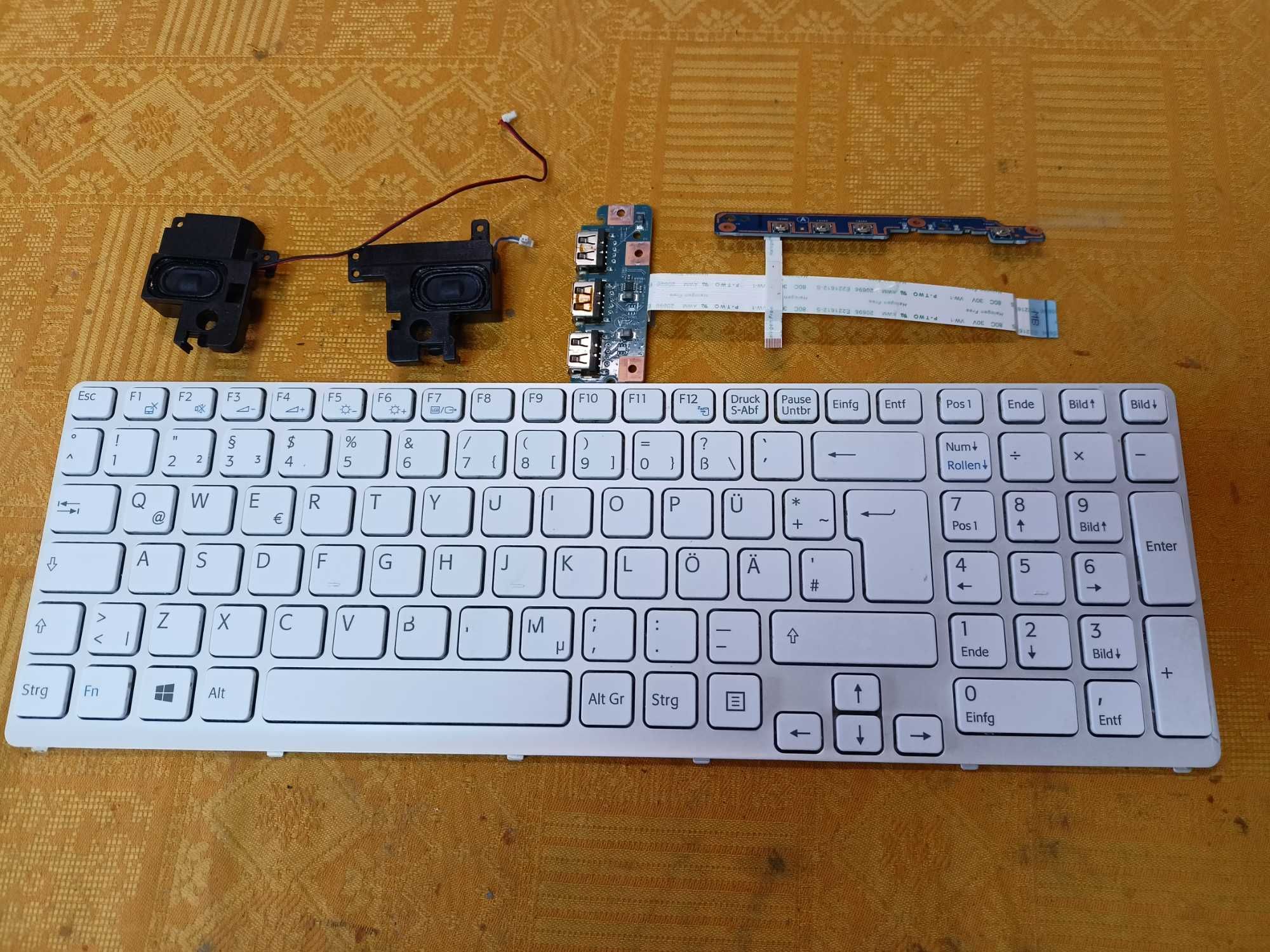 Dezmembrez Sony Vaio SVE171 SVE171G11M SVE171B11M