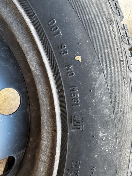 Anvelope + jante tabla +capace Logan