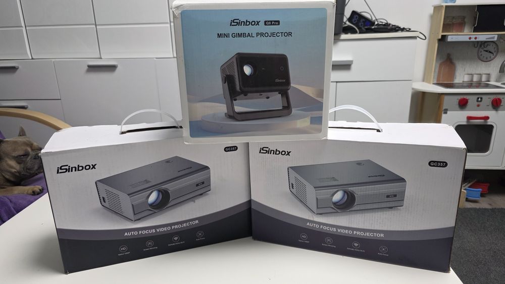 Vand video proiector wifi Hd sigilat