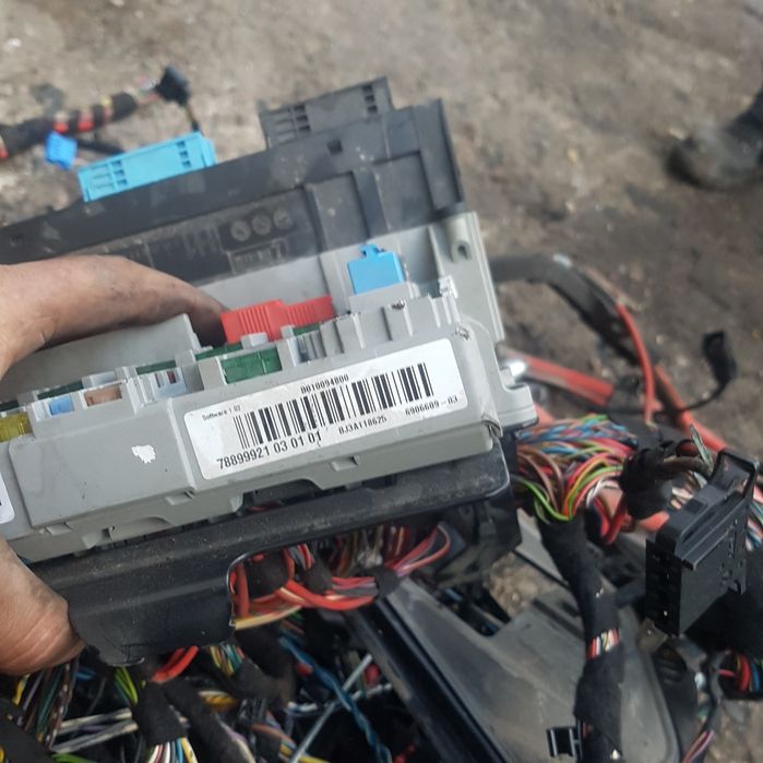 Бушониера за БМВ е90 2.0д 163кс