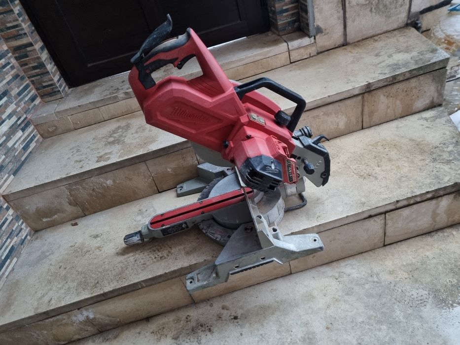 Пендула Milwaukee M18 SMS216