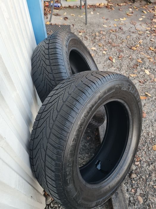 2 buc Anvelope de iarna *215/65R16*Semperit*LICHIDARE STOC*75 Lei Buc*