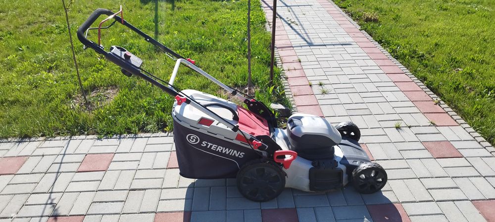 Masina de tuns iarba electrica cu fir