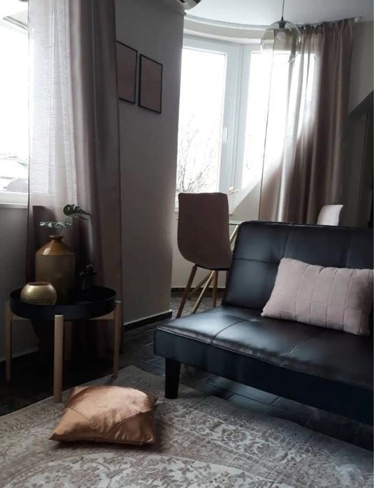 Студио в центъра на Варна