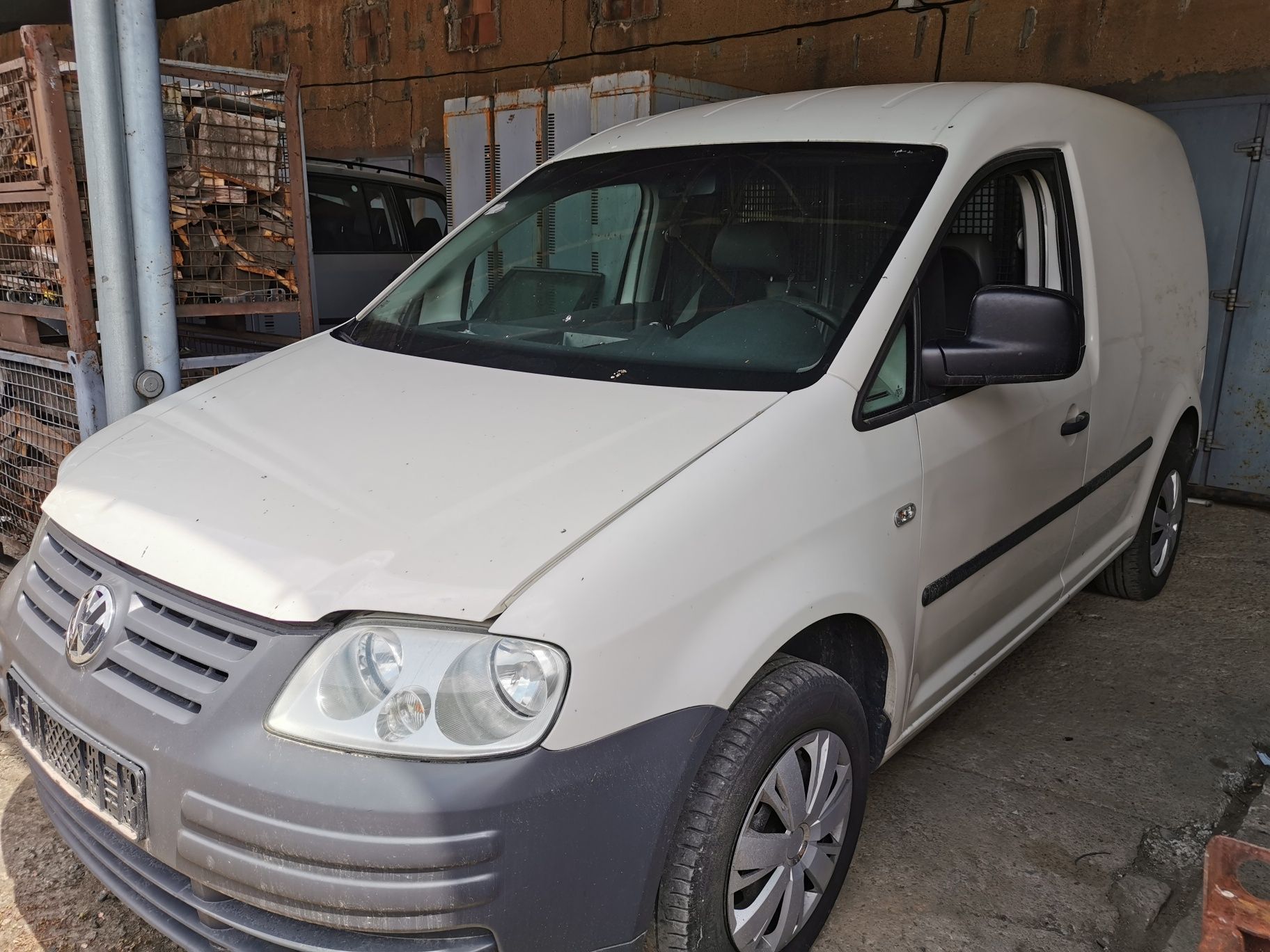 VW Caddy 2.0 SDI На части