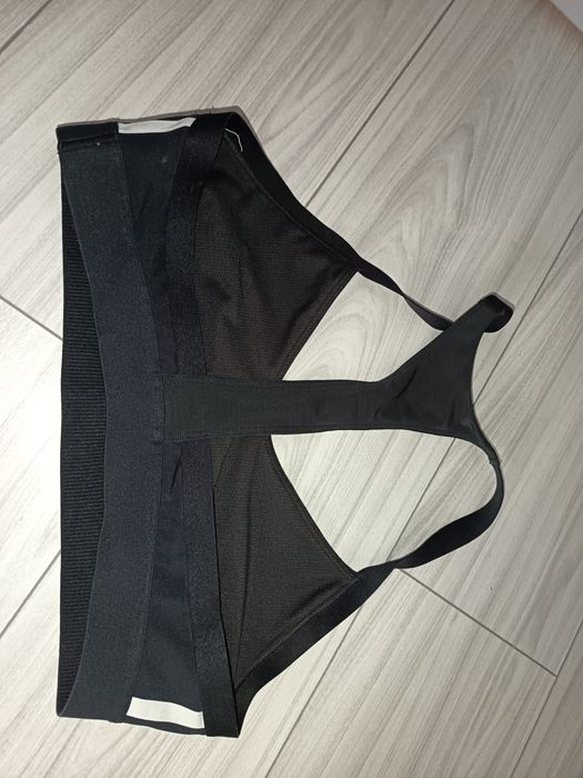 Adidas bustiera sport damă L