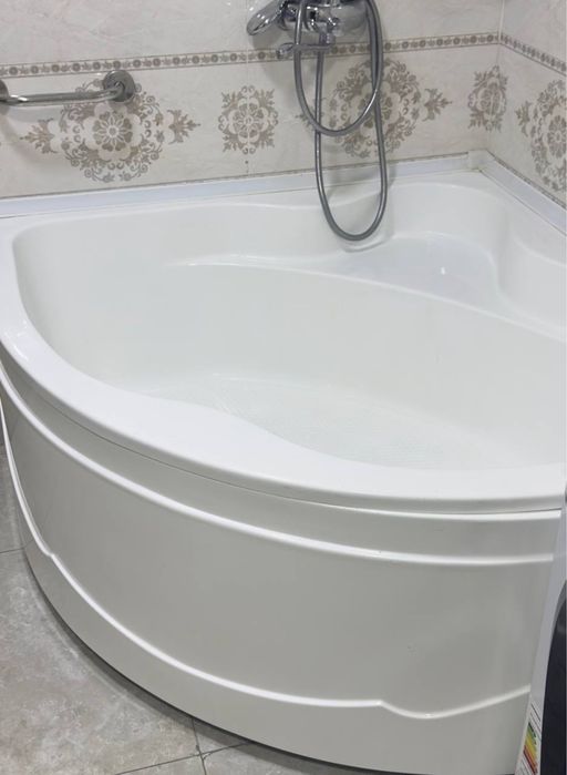 Ванна уголок акрил