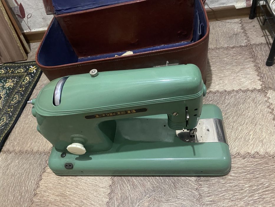 Швейная машинка. Продажа