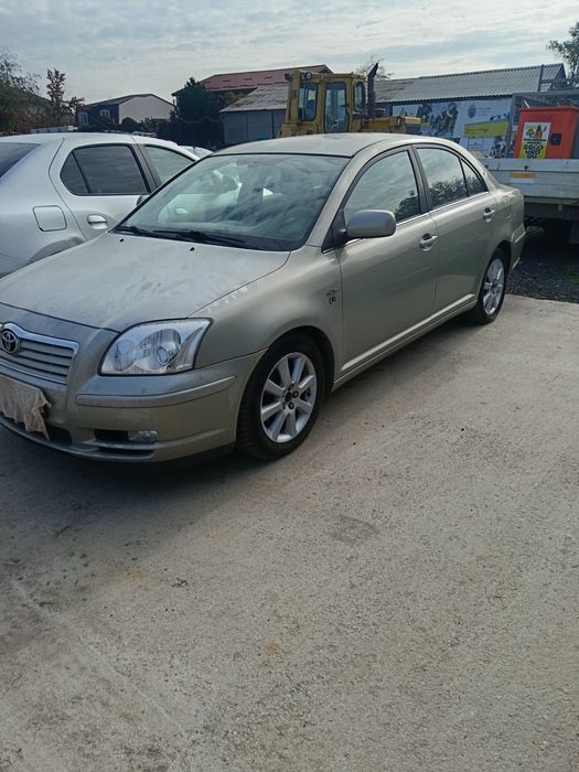 Toyota Avensis an 2003