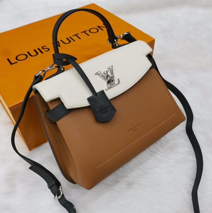 Geanta Louis Vuitton / piele NATURALĂ /colecția noua !6 culori