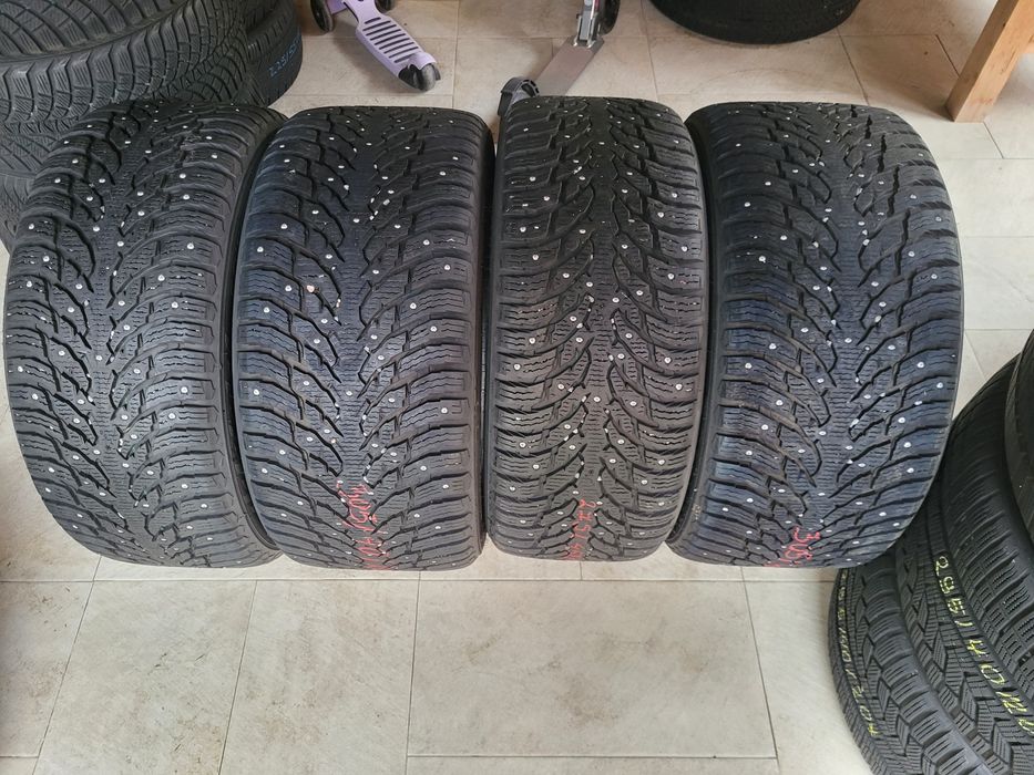 4бр 275/45/20 и 305/40/20 нокиан много запазени малко карани като нови
