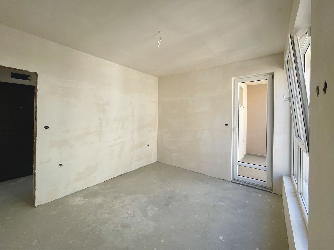 Продава се Двустаен апартамент в к.к. Дюни - 50 кв.м за 1350 €/кв.м - Снимка #4