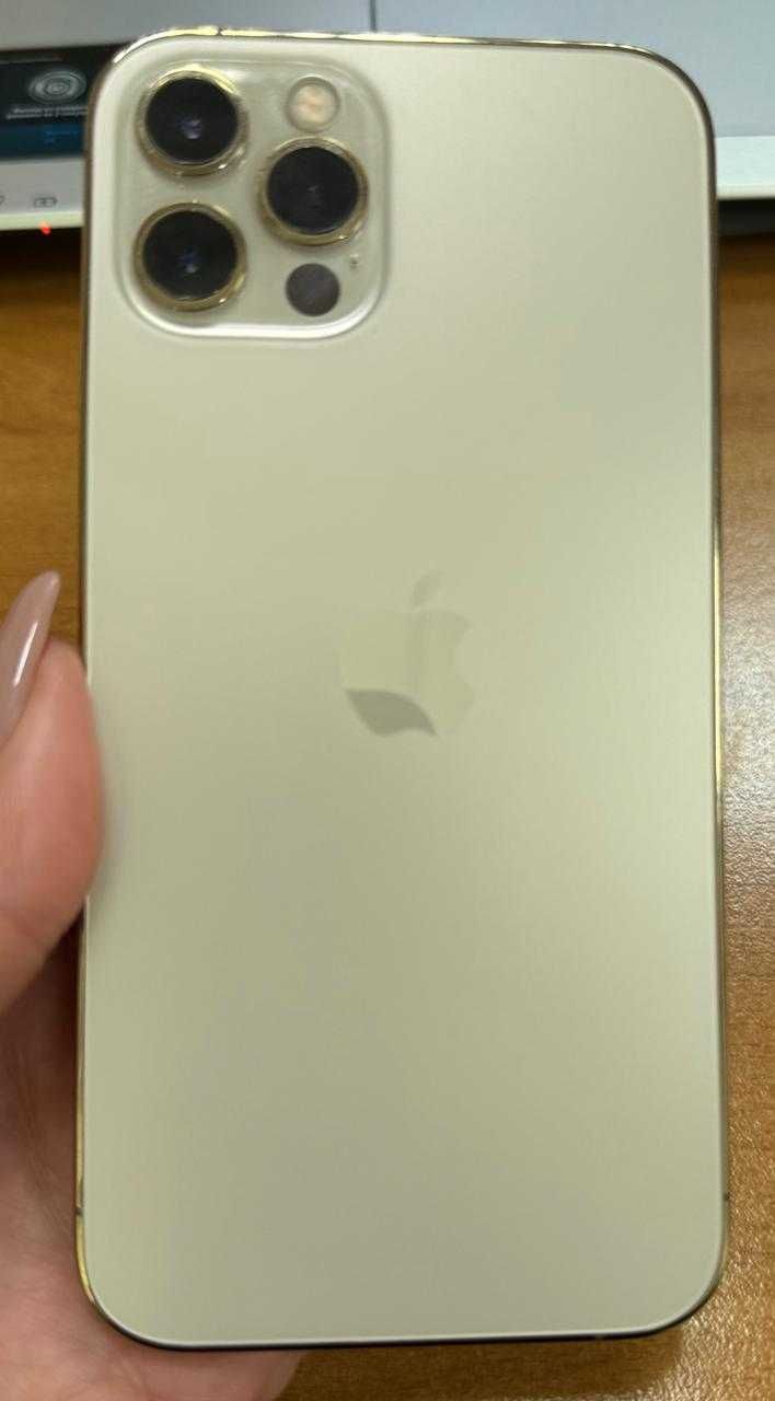 iPhone 12 pro золотой