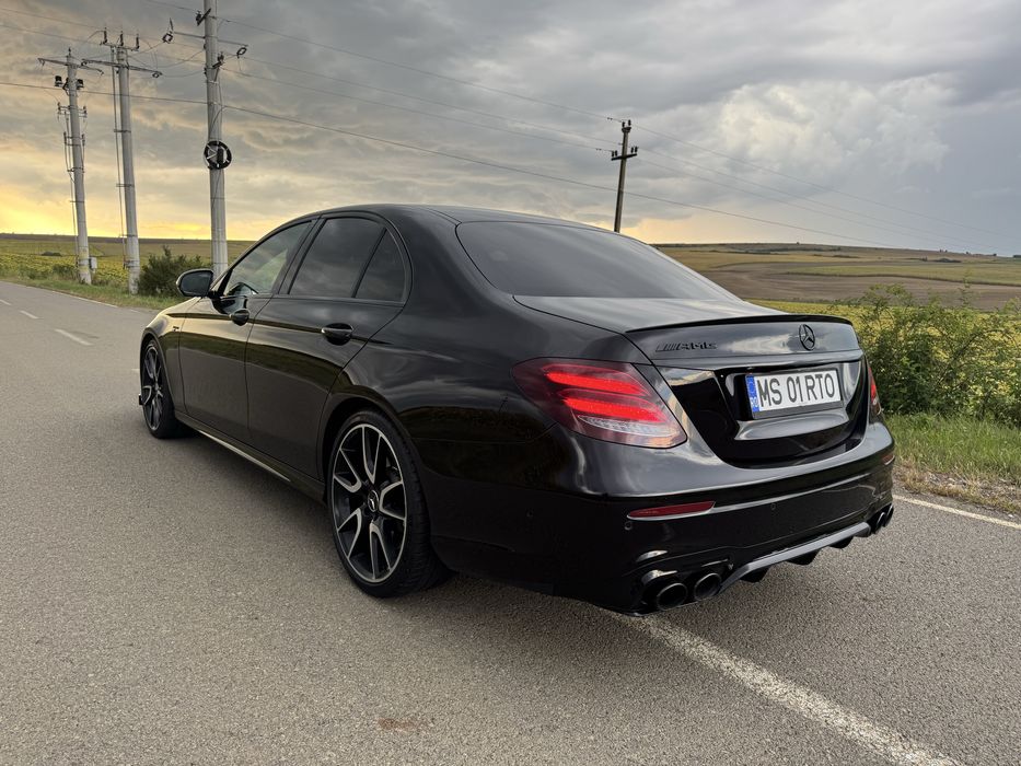 Mercedes E43 AMG 4MATIC