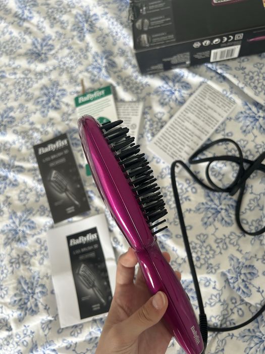 Perie electrica pentru indreptat parul Babyliss