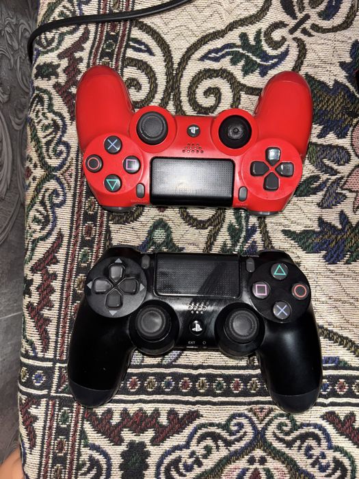 Продам игровую приставку пс4