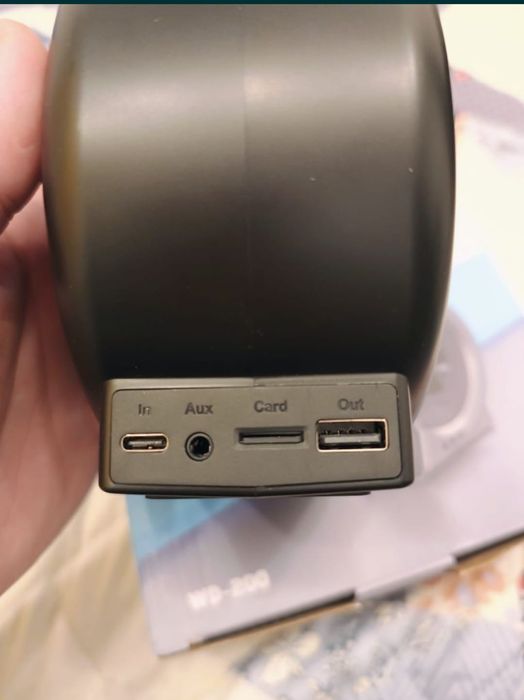 Încărcător wireless 15W,boxa bluetooth,radio,ceas,alarma,card