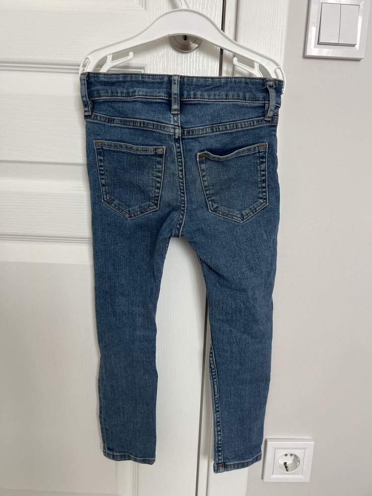 Детски дънки h&m размер 104 см, 110 см, 122 см