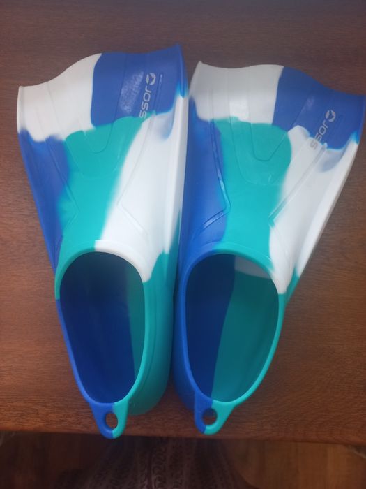 Продам ласты фирмы joss, купленные в спортмастере,новые!