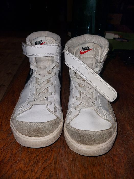 Adidasi Nike copii
