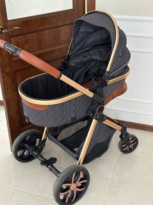 Продается коляска в хорошем состоянии. Цена 20,000,сотовый номер