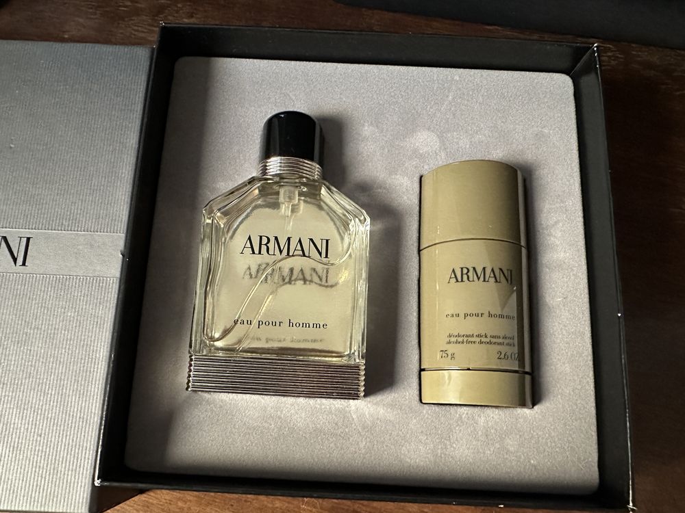 Set barbati Apa de Parfum si deodorant barbati Giorgio Armani