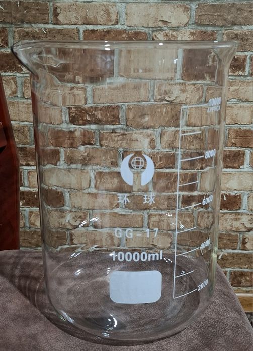 Стеклянная стакан  лабораторный 3 000 мл , 5 000 мл , 10 000 мл