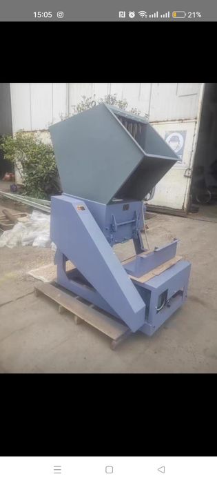 Дробилка для бамперов, пластиковых канистр , бутылок