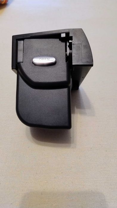 Поставка за чаша за Мерцедес W203 C класа, 2001-2006