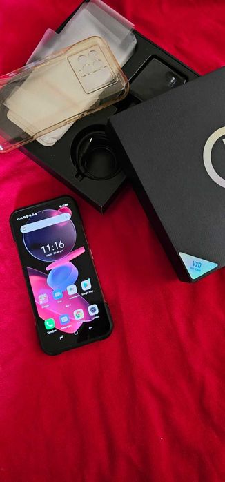 Doogee V20 Wine red 256GB-Чисто нов!