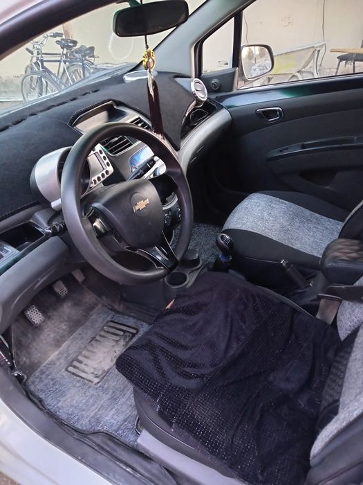 Spark 2011-yil chevrolet