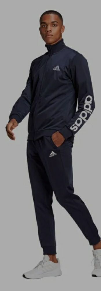 Trening Adidas Esentials nr 6 adică nr M originali