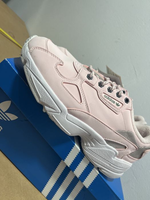 Adidas Falcon 40 2/3