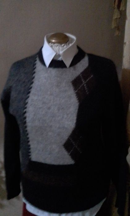 Мужской теплый пуловер ,ангорка,54 размер