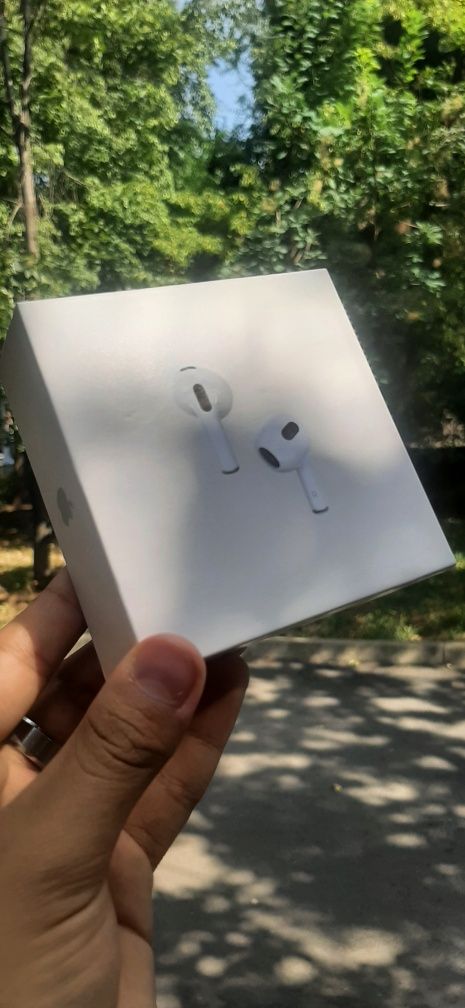 Удиви близкийх новым Airpods 3