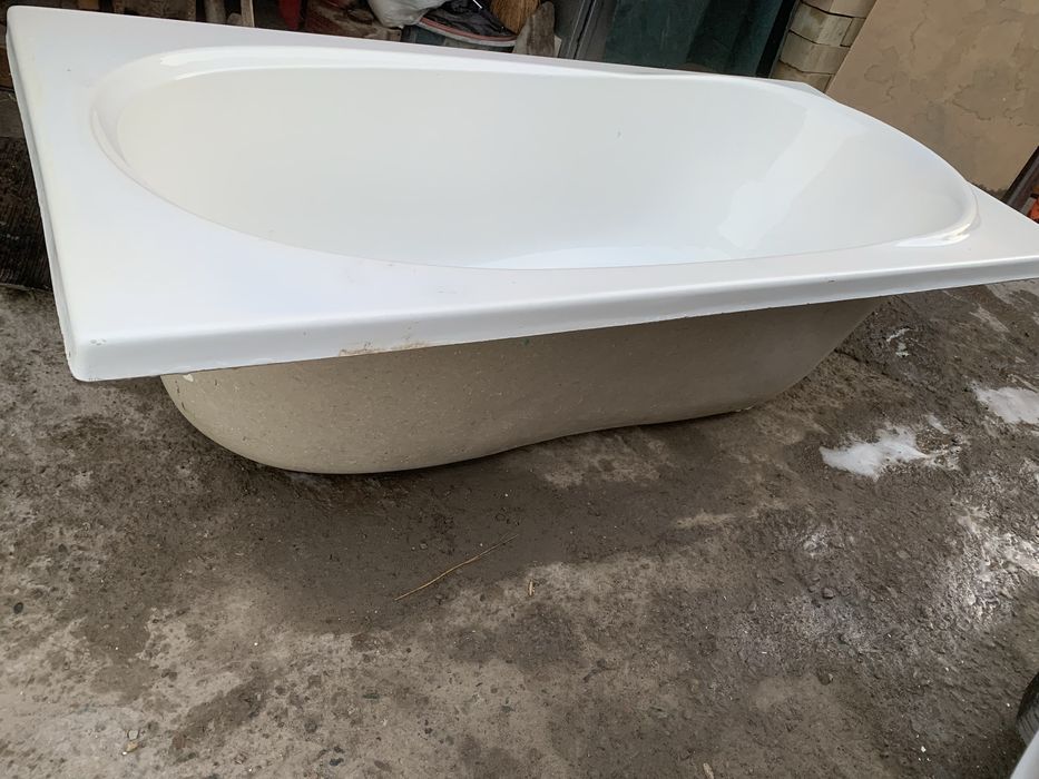 Ванна керамическая