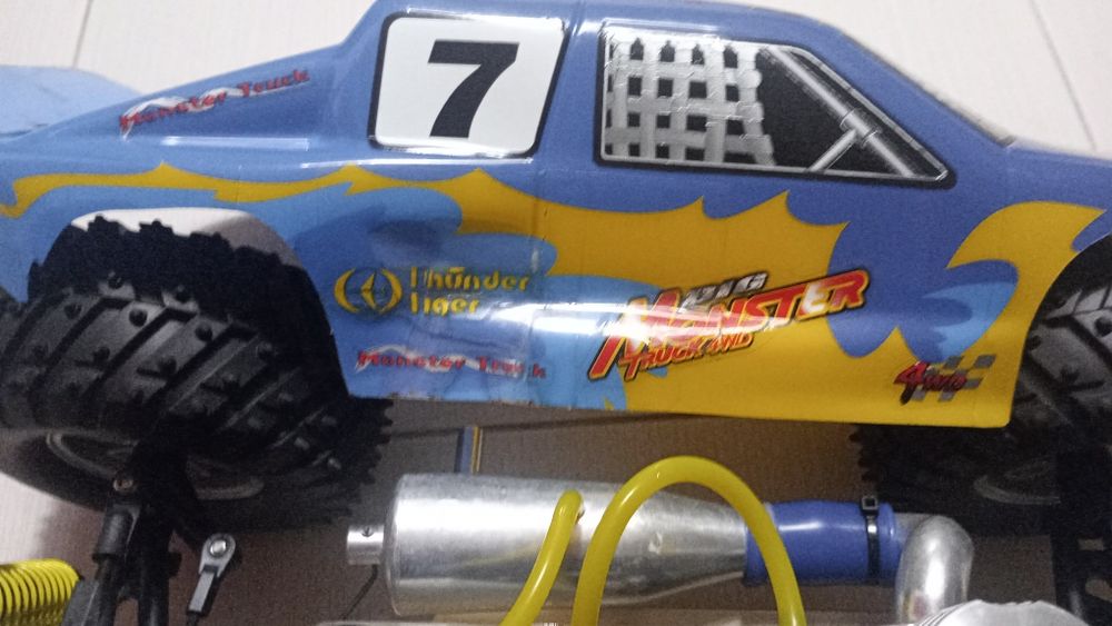 Automodel Thunder Tiger 1/10 rc