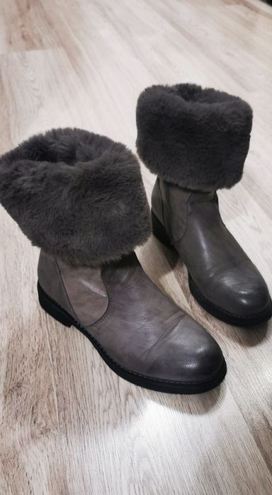 Cizme scurte, mărimea 40