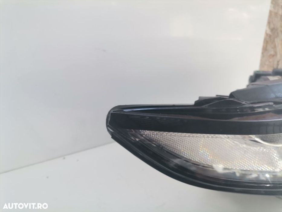 Far/Faruri Land Rover Evoque dreapta xenon cod:BJ32W029