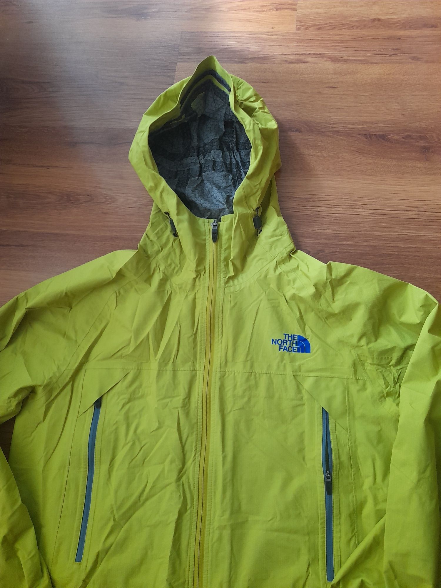 The north face мъжко яке M размер.
