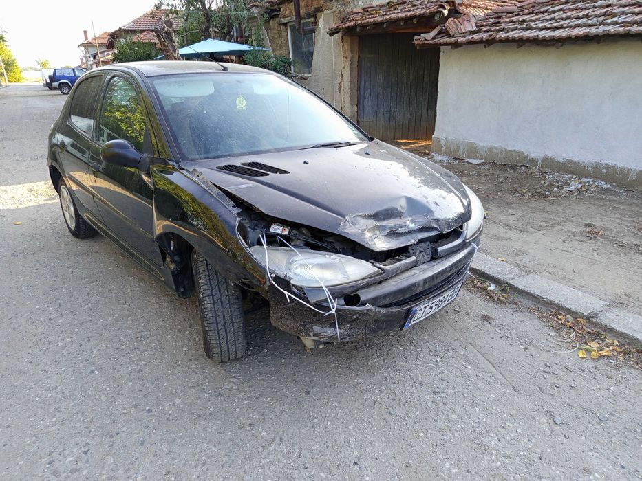 Пежо 206 на части или цяла