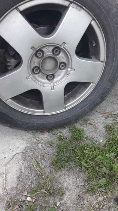 Jante +anvelope 1 set vara și un 1 set MS  jante aliaj.