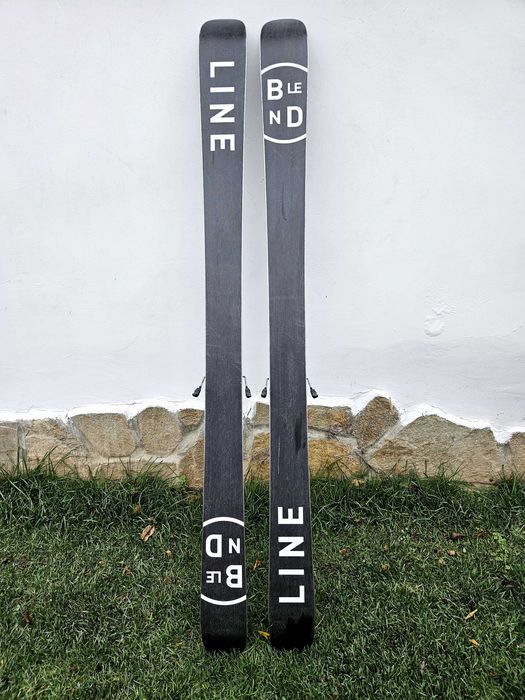 Freestyle ски Line Blend