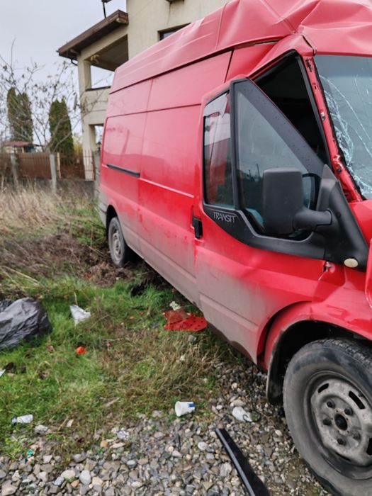 Vând Ford Transit