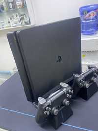 Ps4 slim  + games xit year . Next.nout
