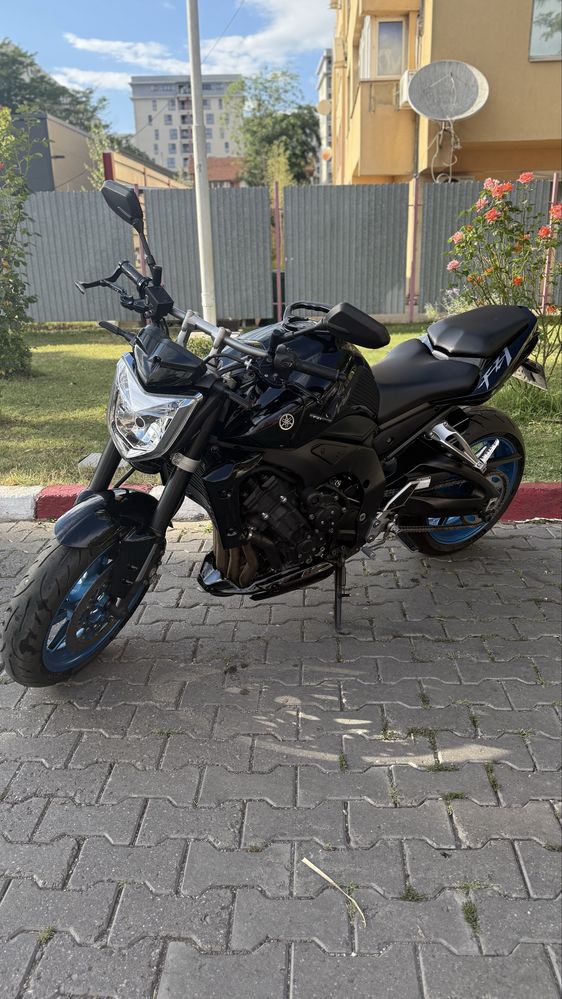 Vand Yamaha FZ1 Naked