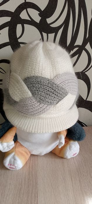 Новая женская шапка.