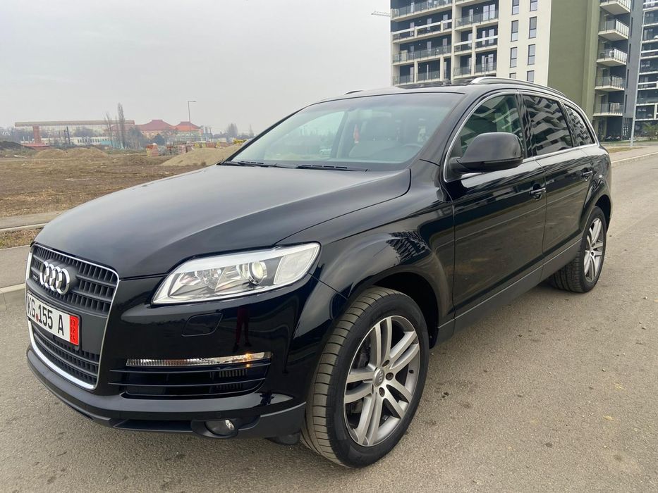 AUDI Q7 3.0tdi / 7locuri /panoramic/4x4/BOSE